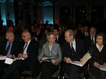 Auftaktveranstaltung 25. Januar: Prof. Dr. Dieter Grimm (Wissenschaftskolleg zu Berlin), Prof. Dr. Peter Strohschneider(Wissenschaftsrat), Bundesministerin Dr. Annette Schavan, Prof. Dr. Wolf Lepenies und Gattin (v.l.n.r.)