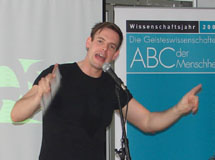 Bas Böttcher auf dem Wissenschaftssommer in Essen