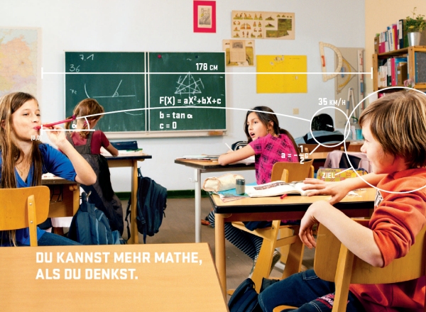 Anzeigenmotiv zum Jahr der Mathematik: Klassenzimmer