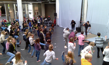 Kampfkunstweltmeisters Orhan Erdal beim Performen