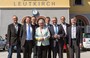 v.l.n.r.: Michael Krumböck, Umweltbeauftragter Stadt Leutkirch; Oberbürgermeister Hans-Jörg Henle; Christian Skrodzki, 1. Vorstand Leutkircher Bürgerbahnhof e.G.; Bundesforschungsministerin Annette Schavan; Hartmut Reck, Projektleiter Nachhaltige Stadt bei der EnBW; Landtagsabgeordneter Paul Locherer; Axel Müller, 2. Vorstand Leutkircher Bürgerbahnhof e.G; Dr. Thomas Vogel, Rektor der Hochschule Biberach.
