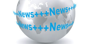 Newsticker, der sich um eine graue Erdkugel spannt