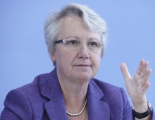 Bundesministerin Annette Schavan im Interview