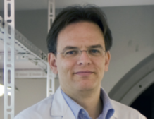 Forscherin Dr. Katja Heubach im Gespräch