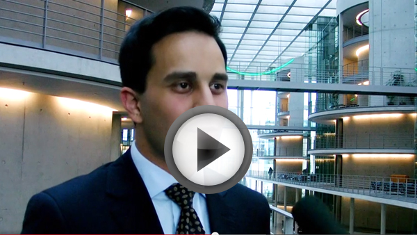 Eine Videobotschaften des ältesten und jüngsten Bundestagsabgeordneten