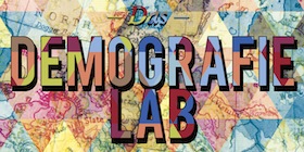 Das Foto zeigt den Schriftzug "Demografie-Lab" vor einem gemusterten Hintergrund