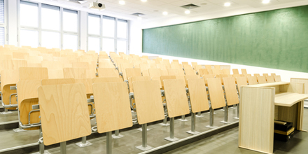 Leerer Vorlesungssaal