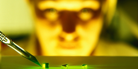 Forschende Studentin