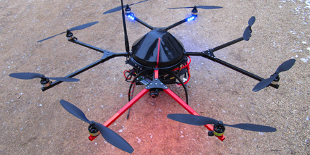 Ein fliegender Roboter