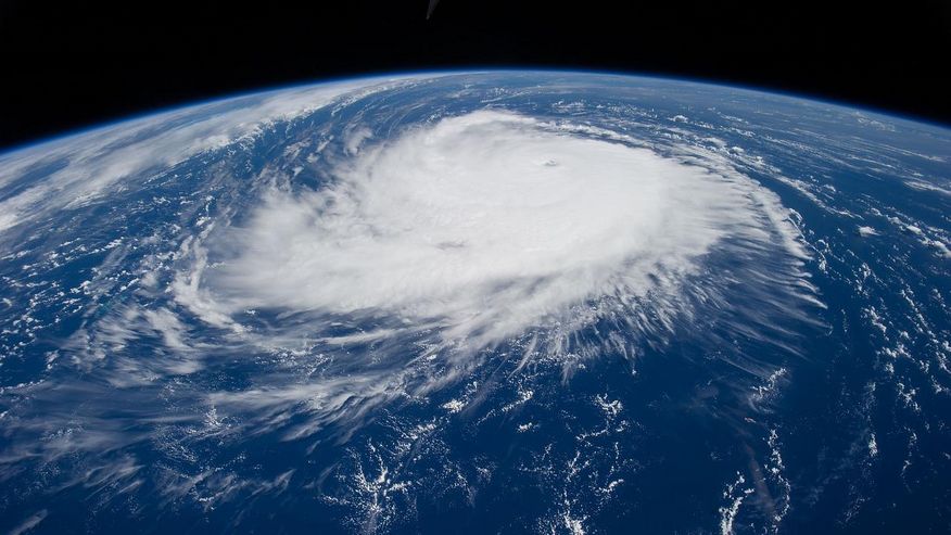 Aufnahme eines Hurrikans auf dem erdnahen Orbit
