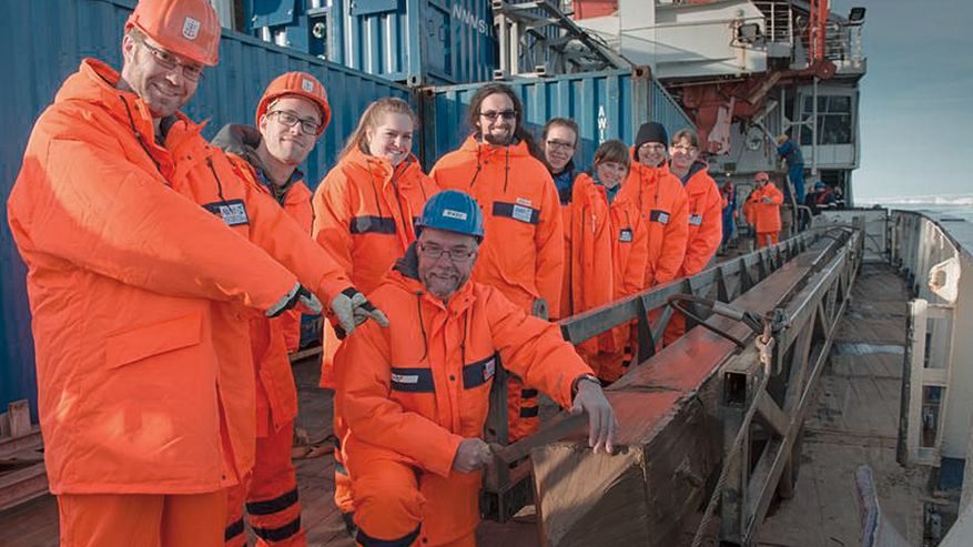 Polarsternfahrtleiter Prof. Rüdiger Stein und sein Team