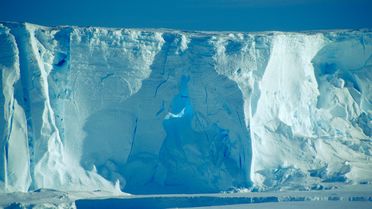 Detailaufnahme eines Eisbergs nahe Pine Island