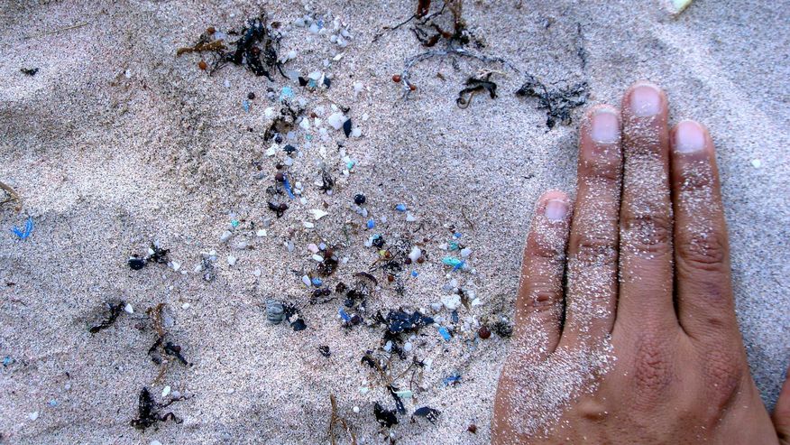 Mikroplastik am Strand