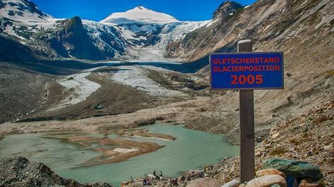 Foto des größten Gletschers Österreichs, der durch den Klimawandel schmilzt