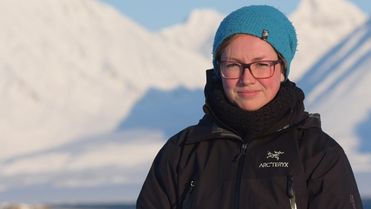 Foto von Dr. Clara Hoppe in der Arktis