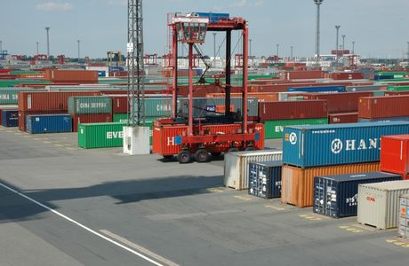 Zu sehen: 40-Fuß-Standardcontainer
