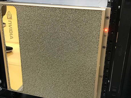 Der Computer NVIDIA DGX-2 untersützt massiv bei der KI-Forschung Der Computer NVIDIA DGX-2 untersützt massiv bei der KI-Forschung