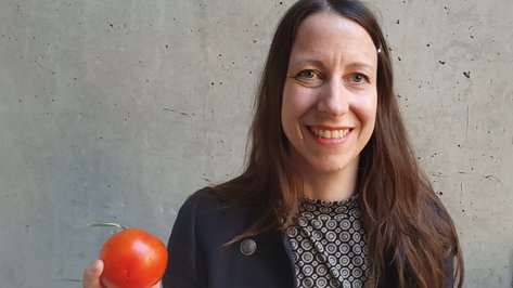 Portraitbild Stephanie Wunder