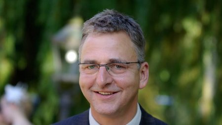 Portraitbild Prof. Dr. Uwe Bornscheuer