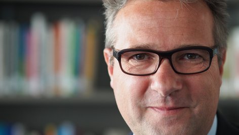 Portraitbild Dr. Stephan Schleissing