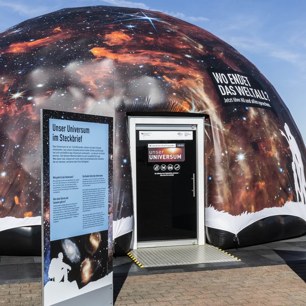 Foto vom Planetariumszelt in Rostock