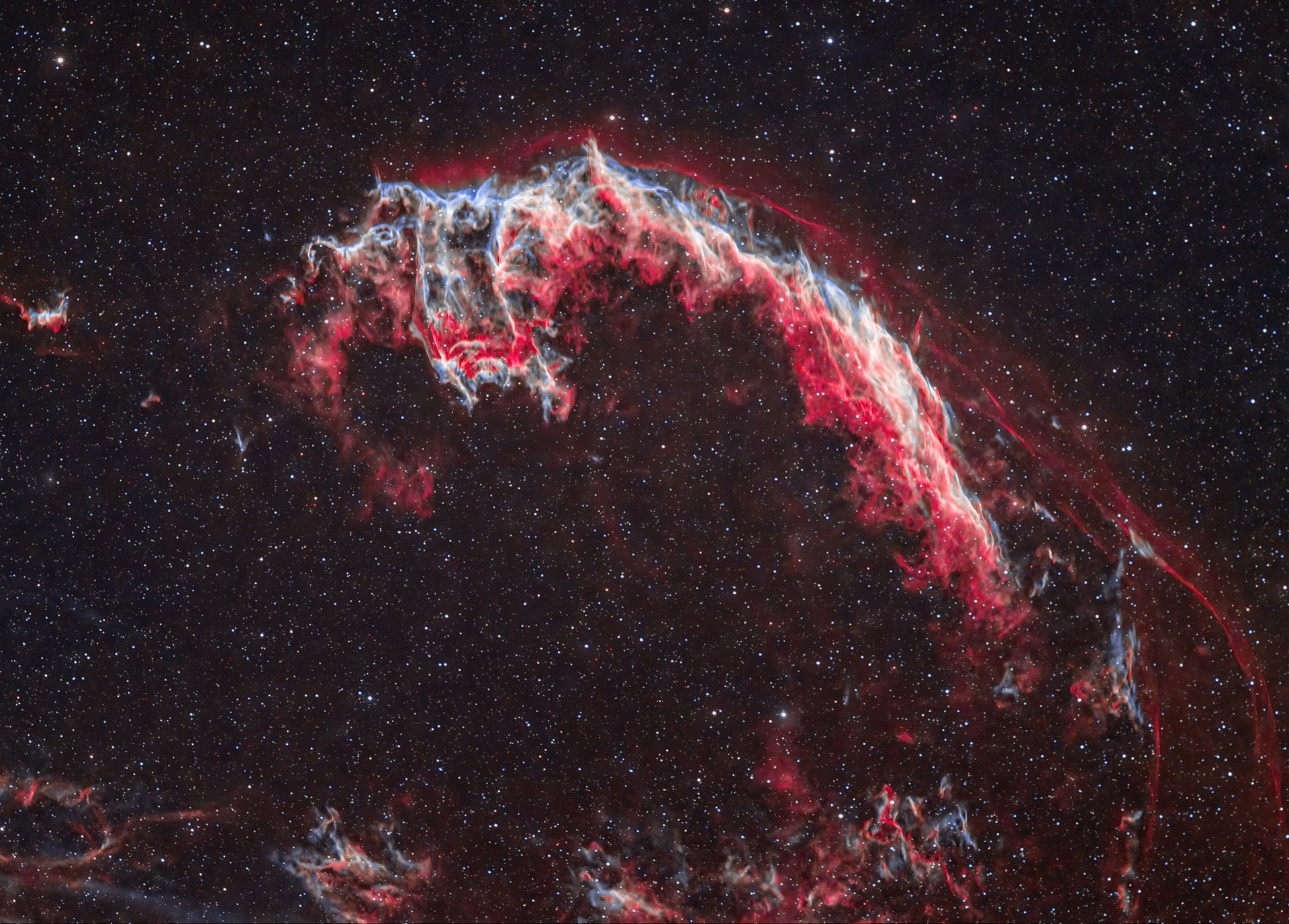 Neonfarbende, strahlenförmige Muster aus Sternen