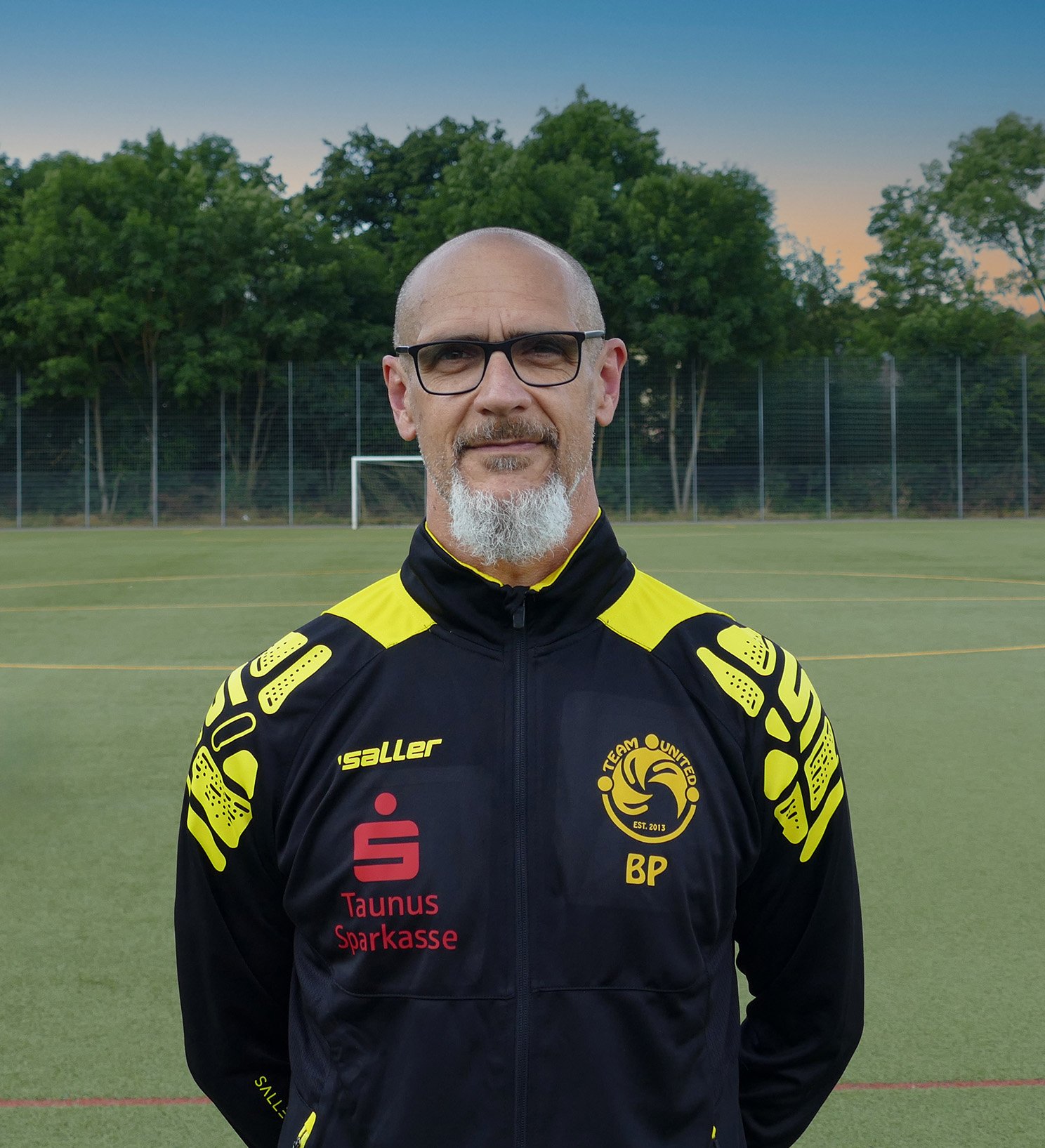 Porträtfoto von Bruno Pasqualotto im Trainingsanzug.