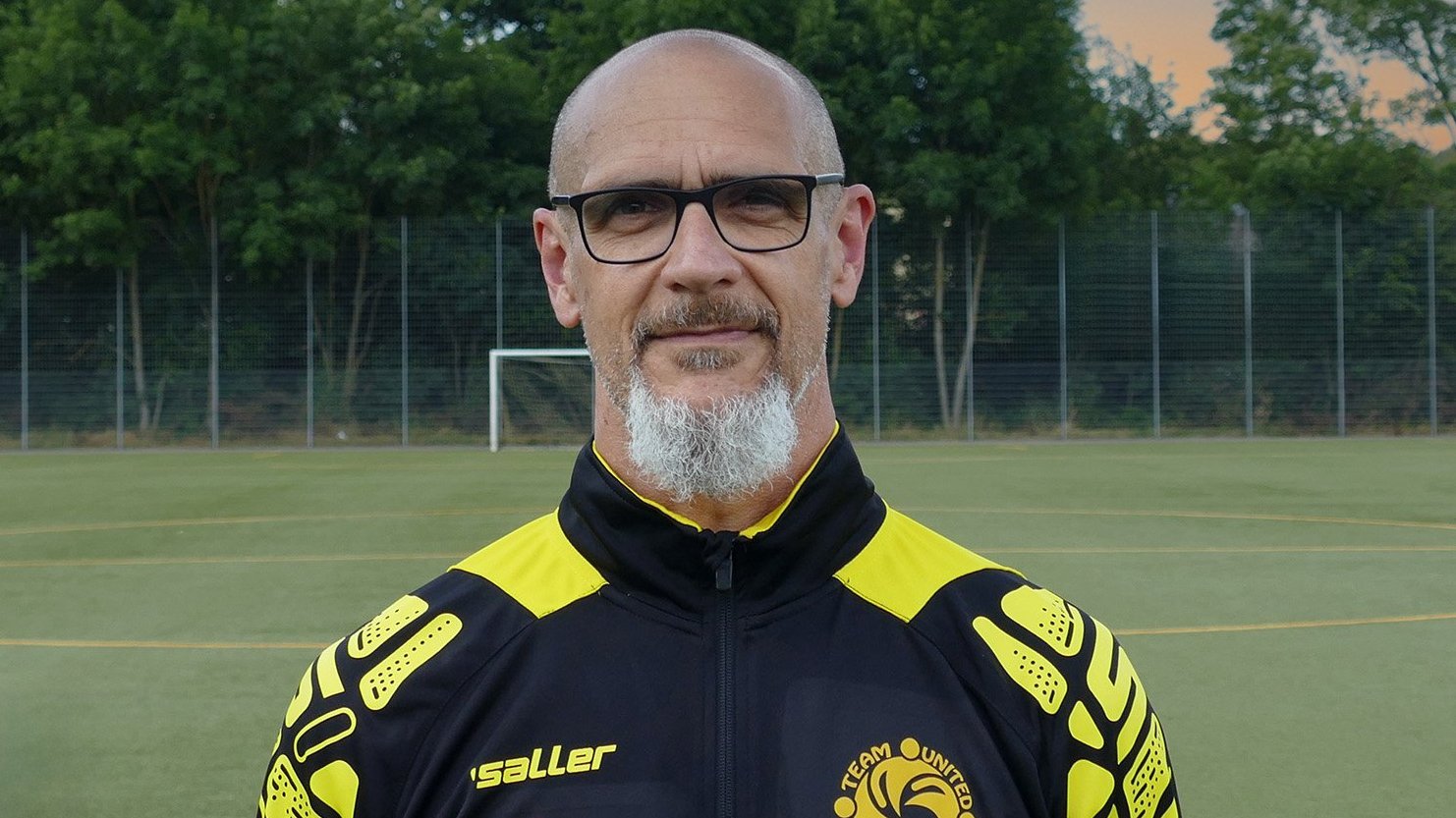 Porträtfoto von Bruno Pasqualotto im Trainingsanzug.