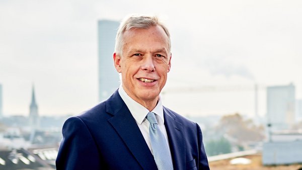 Porträtfoto von Prof. Dr. med. Thomas Voigtländer.