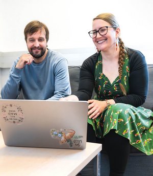 Matthew Robinson, Professor am ISTA, mit Erstautorin Ilse Krätschmer, Postdoktorandin in seiner Forschungsgruppe.