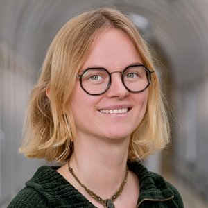 Porträtfoto von Hannah Lindl.