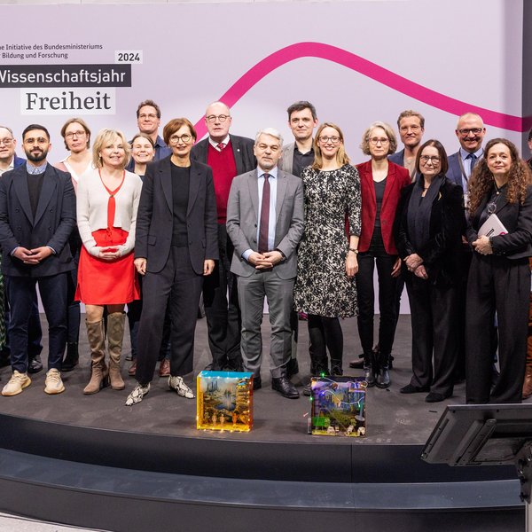 Gruppenfoto der beteiligten der Auftaktveranstaltung.