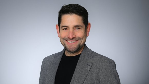 Porträtfoto von Professor Dr. Dr. med. Alfredo Ramirez.